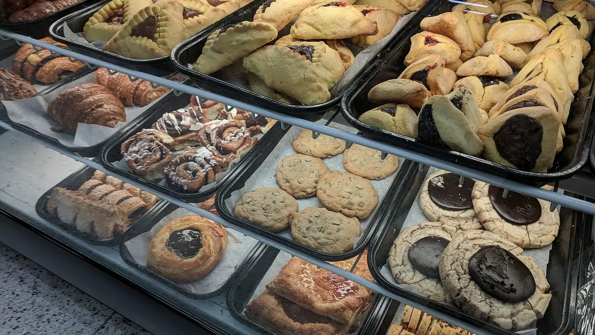 Greggs – bakery in Petersfield town centre